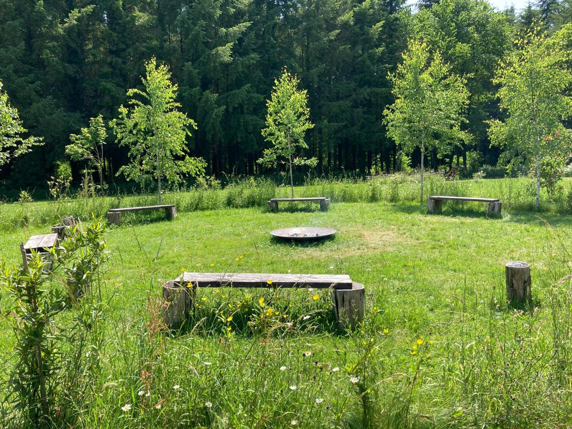 Hotel Au Pre Fleuri Eco Glamping Le Lindois Exteriér fotografie